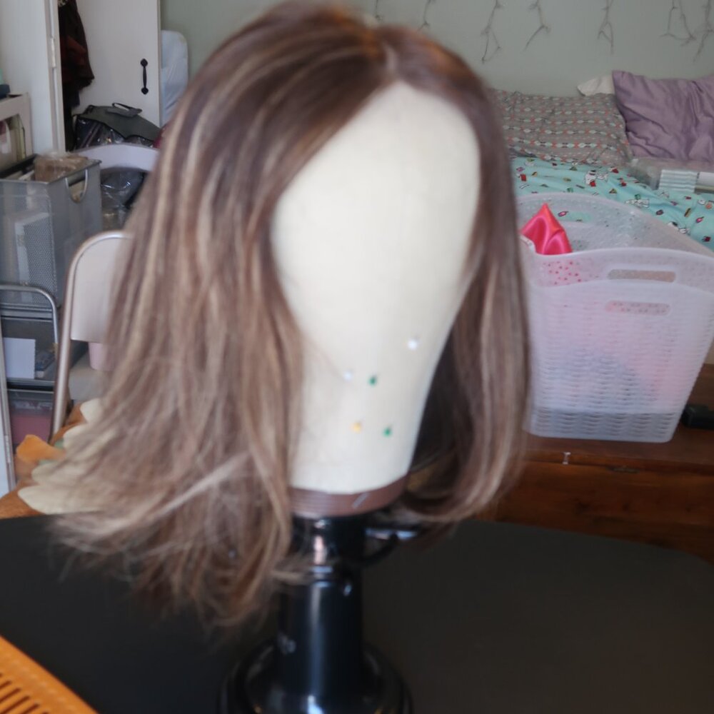 LeBeauty Human Hair Brunette Wig with Highlights - Picture 9 of 16